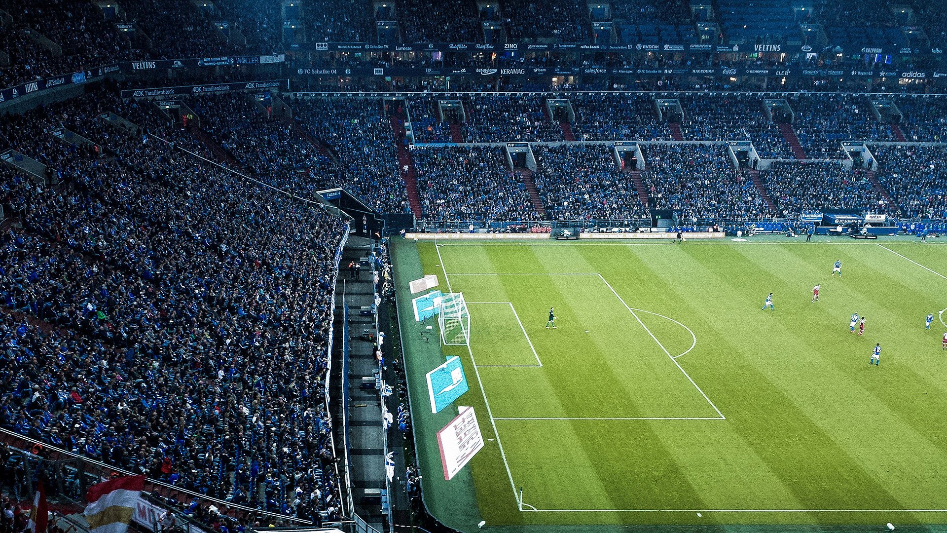 《FIFA》虚拟足球世界杯:线上线下同步盛世包容,冠军誓夺!